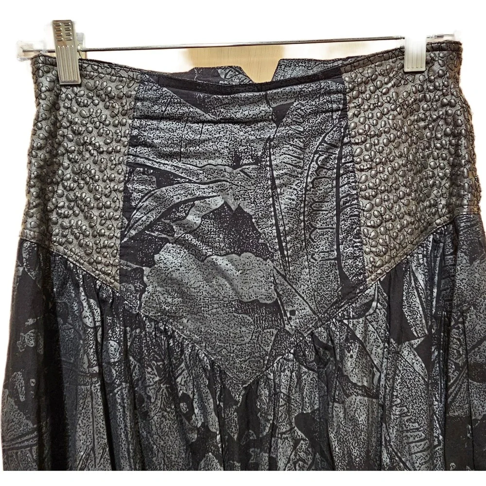 Black/Gray Casedei Collection Vintage 80s-90s Textured‎ Jacket & Skirt Size 10